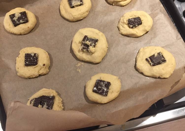 Vegan dark chocolate cookies