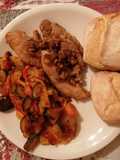 Pollo alle mandorle con caponata di verdure