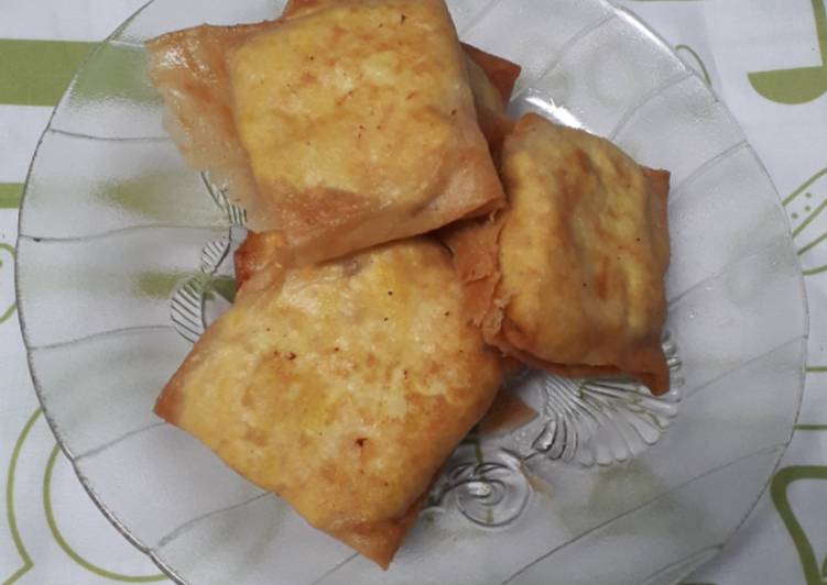 Martabak tahu kornet