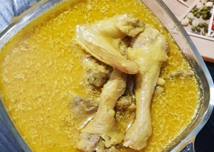 Resep Opor Ayam Kampung yang Menggugah Selera