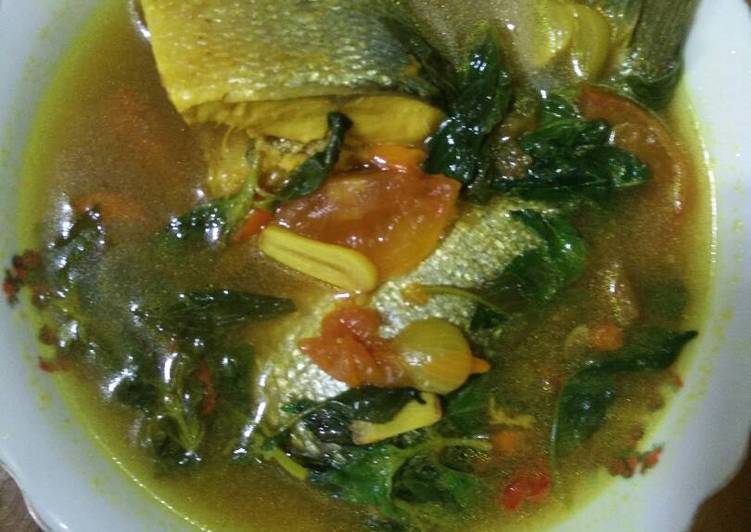 Bagaimana mengolah Pallumara bandeng *Naomi yang Bisa Manjain Lidah