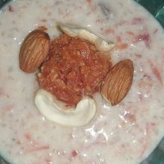 A picture of Gajar Phirni.