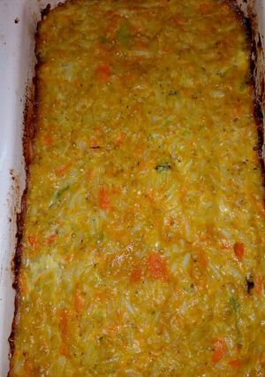 Una foto de Tortilla bien rica y fácil de arroz, quinoa, calabacín, zanahoria