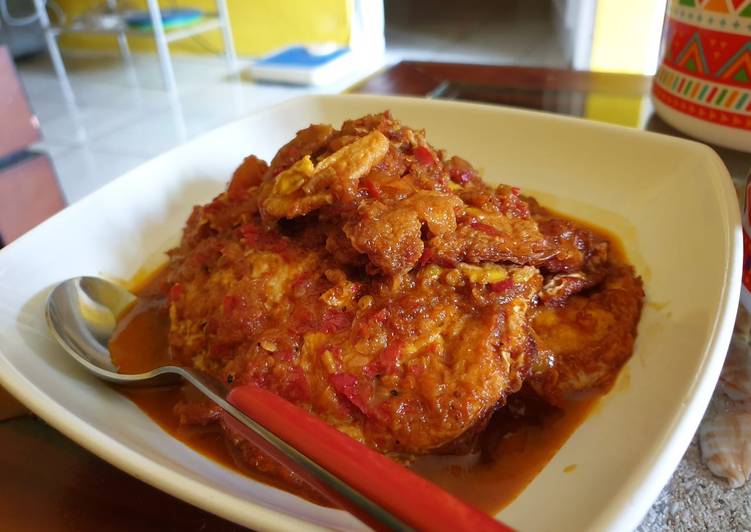 Telur ceplok balado