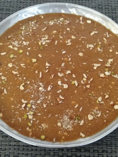 કાટલું પાક (Katlu Paak Recipe In Gujarati) રેસીપી મુખ્ય ફોટો