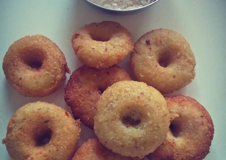 Steps to Prepare Award-winning Farali medu wada