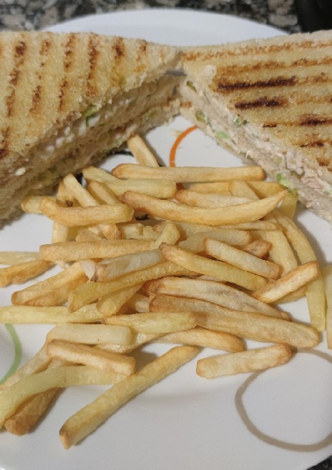 Una foto de Sándwich de atún (tuna sándwich)
