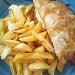 A picture of Chips with fried egg.