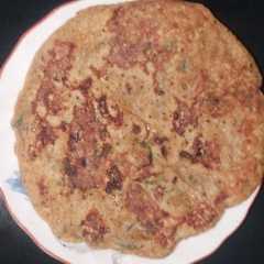 बेसन चीला (Besan Cheela recipe in hindi) রেসিপির প্রধান ছবি