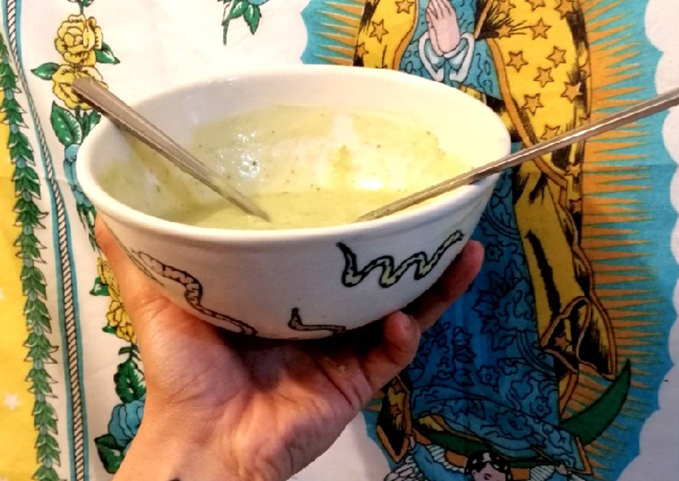 Mayonesa de aguacate vegana