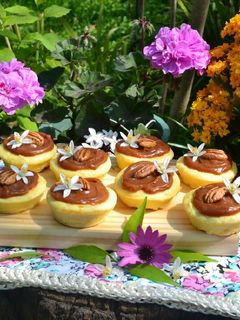 Una foto de Bocaditos de ricota y vainilla con cubierta de dulce de leche🤓