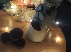 صورة لوصفة ميلك شيك التفاح والاوريو (Milkshake pomme et Oreo)