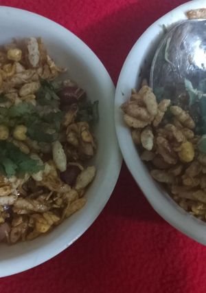 भेल पूरी (Bhel puri recipe in hindi) रेसिपी मुख्य फोटो