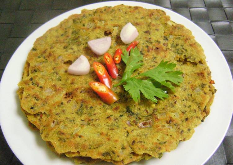 Recipe of Homemade Masaledar Jowar Roti with Kasuri Methi