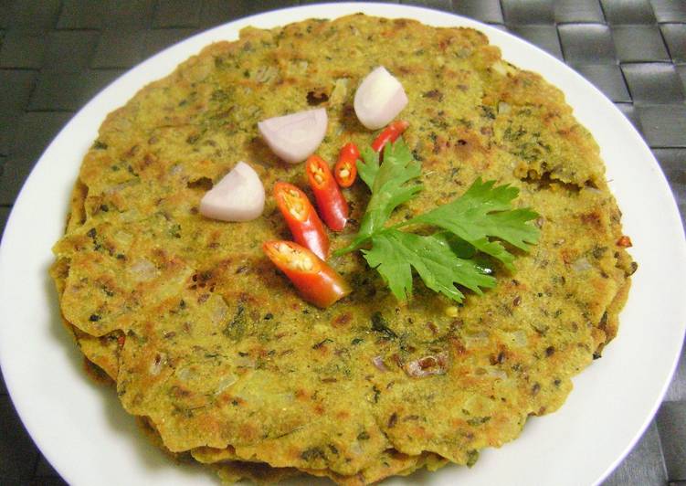 Masaledar Jowar Roti with Kasuri Methi