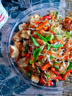 Foto resep Dadar Telur Cah Tauge Pedas