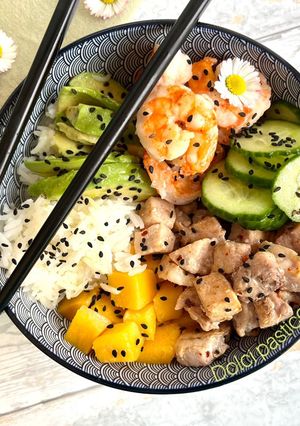 Foto di Poke Bowl con pesce cotto
