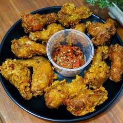 A picture of Sayap Ayam Goreng Ketumbar.