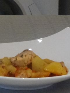 Una foto de Marmitako o patatas con bonito
