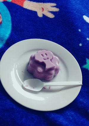 Una foto de Postre de gelatina 🍇🍮