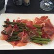 Espárragos verdes frescos con jamón ibérico 😋
