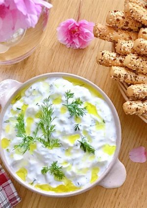 Hình của món 💚 Tzatziki - Sốt Dưa Leo Sữa Chua Hy Lạp (Vegetarian).