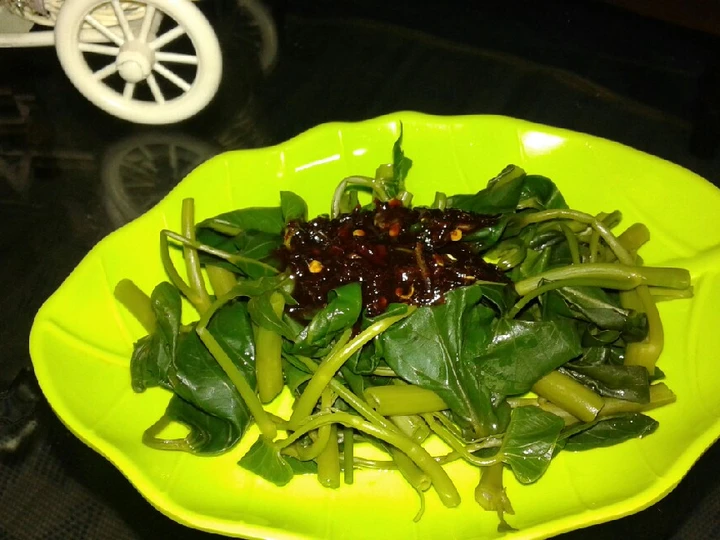 Langkah Gampang Membikin Resep Rujak petis kangkung yang Menggugah Selera Anti Ribet, Sempurna