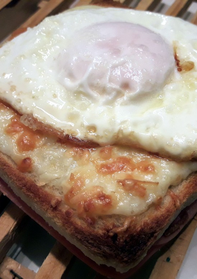Una foto de Sándwich Croque Madame