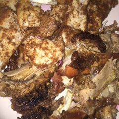 A picture of Roasted chicken with Gurasa & cocumber.
