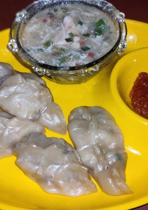চিকেন মোমো (Chicken momo recipe in bengali) রেসিপির প্রধান ছবি