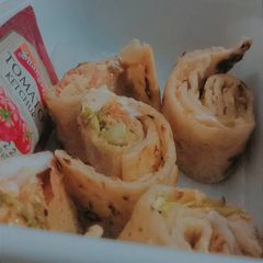A picture of One bite roll paratha.