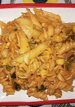 A picture of Red sauce pastaa.
