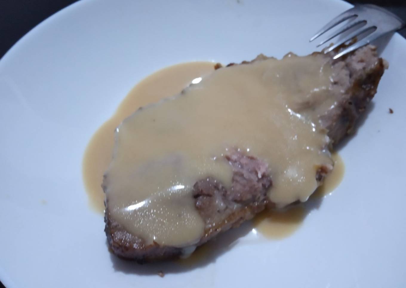 Carne al horno con salsa de pimienta