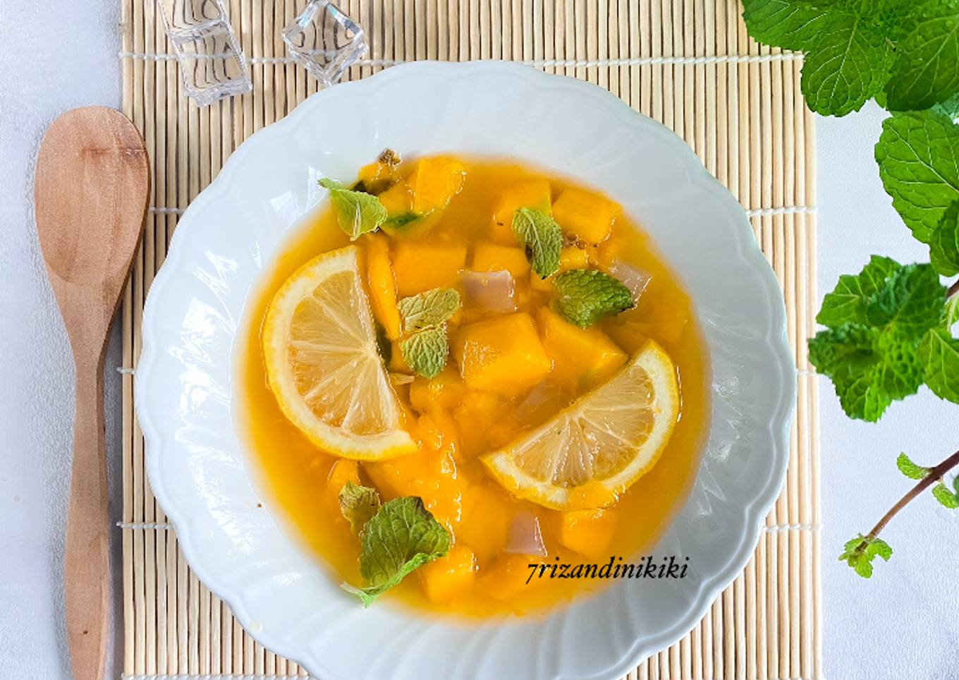 Es mangga lemon