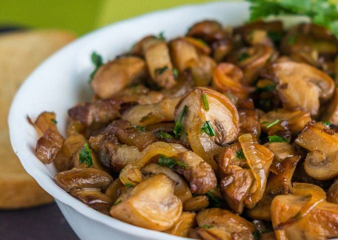 Салат с жареными грибами, пошаговый рецепт на ккал, фото, ингредиенты - Natalya LF