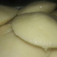 A picture of Suji ki Idli.