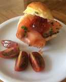Sándwich de salmón en mini brioche