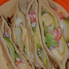 A picture of Pita pockets.