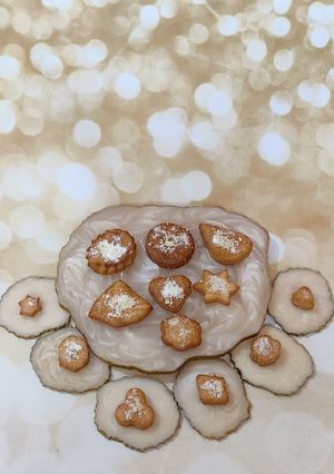A picture of Sindhi gach (fried cookie).