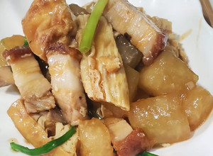 枝竹豆腐炆火腩 的食譜成品照片