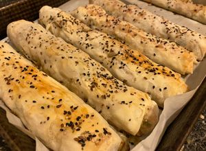 Una foto de Rollitos primavera con masa philo