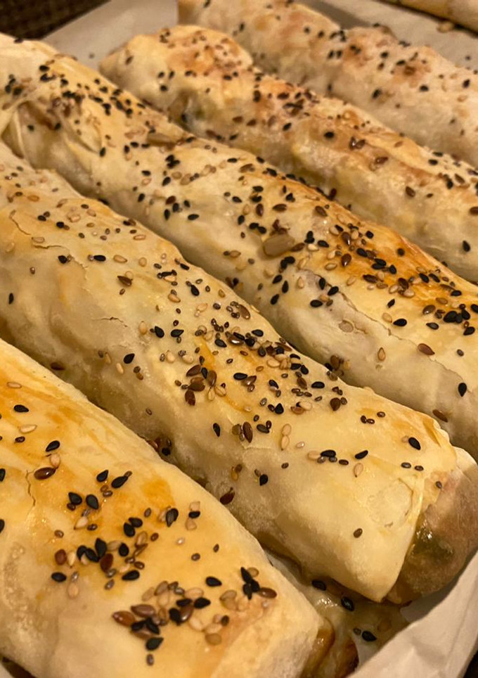 Una foto de Rollitos primavera con masa philo
