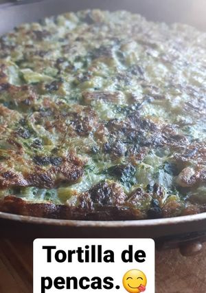 Una foto de Tortilla con tallos de acelga, apta APLV