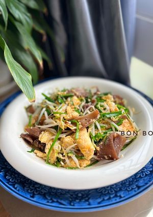 Hình của món Trứng Xào Giá Hẹ Nấm Mèo.