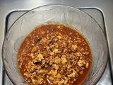 *Huevos Rancheros en Salsa Chipotlada con Cebolla Morada*