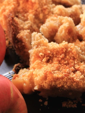 How To Prepare Apple Crumble with Oats which Delicious