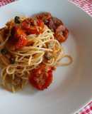 Spaghetti con pomodorini cotti al forno