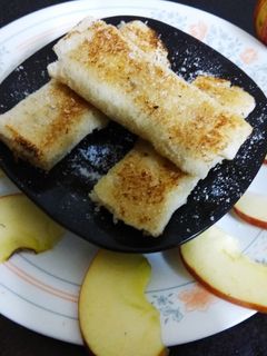 એપલ સિનેમન રોલ (Apple Cinnamon Roll Recipe In Gujarati) રેસીપી મુખ્ય ફોટો