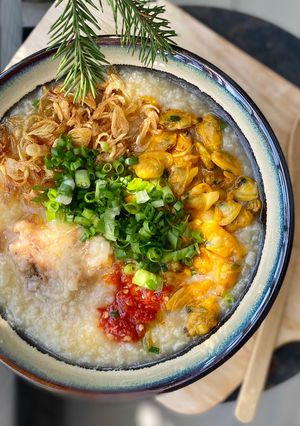 Hình của món Cháo nghêu Hội An.