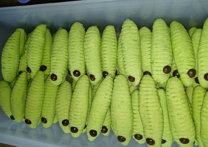 Caterpillar cookies (cookies ulat)